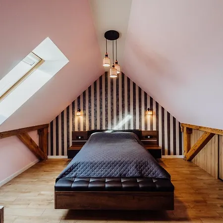 Otel Apartament Nik-mil Vinci